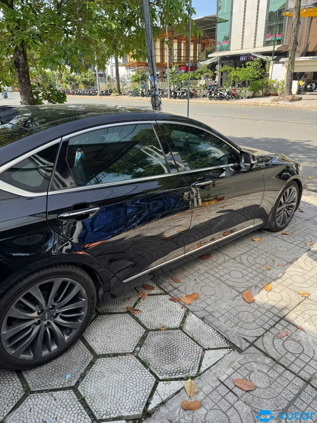 Genesis G80 3.3 AT 2016 - Ngoại thất 6