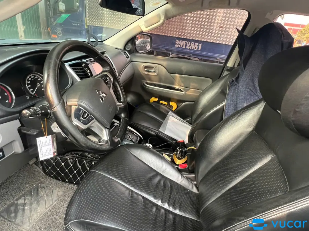 Mitsubishi Triton 4x2 AT Mivec 2017 - Nội thất 3