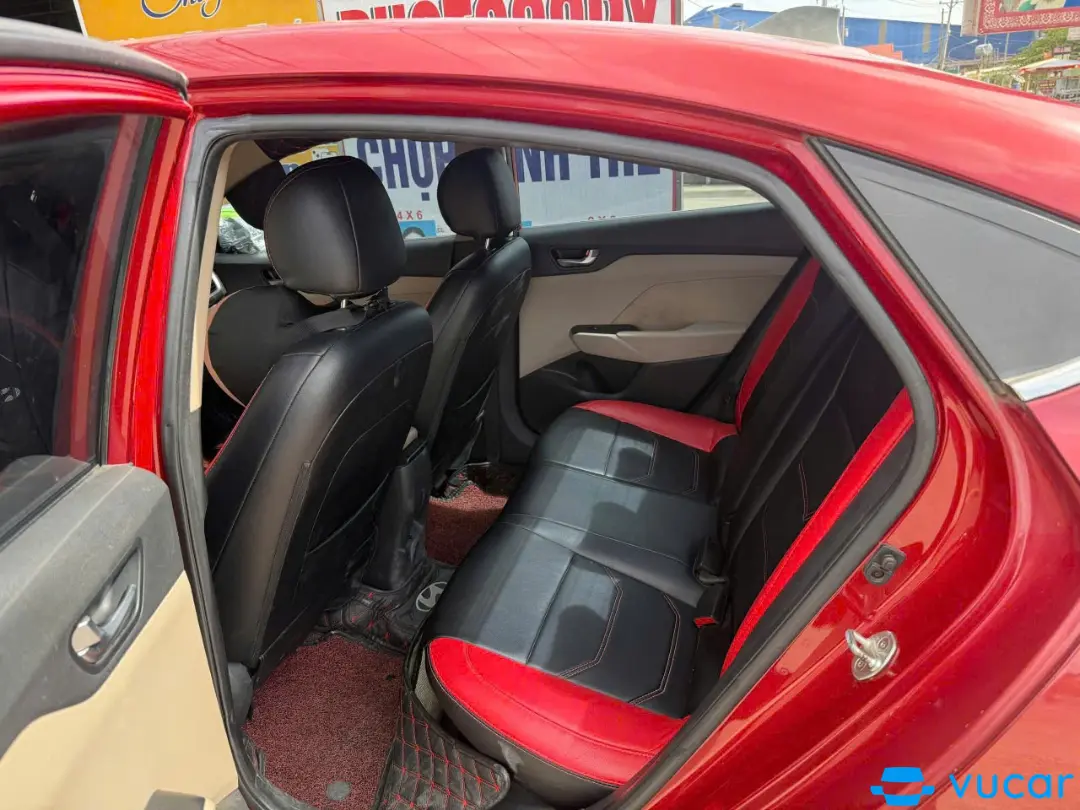 Hyundai Accent 1.4 AT 2018 - Nội thất 4