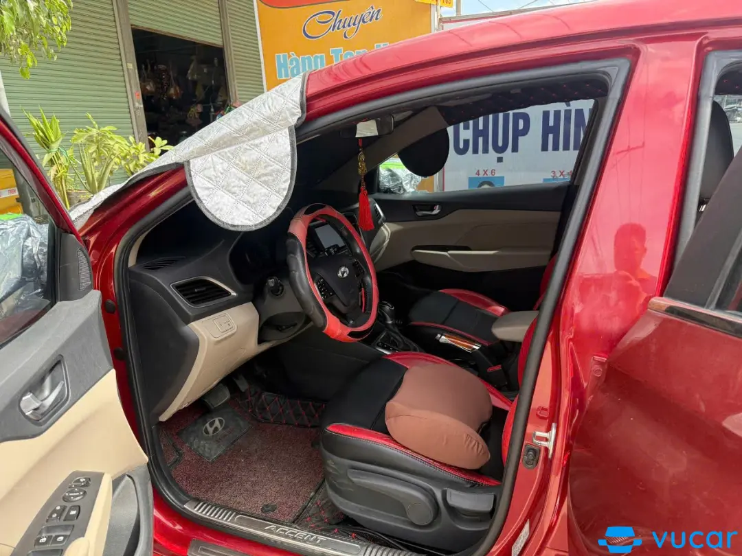 Hyundai Accent 1.4 AT 2018 - Nội thất 3