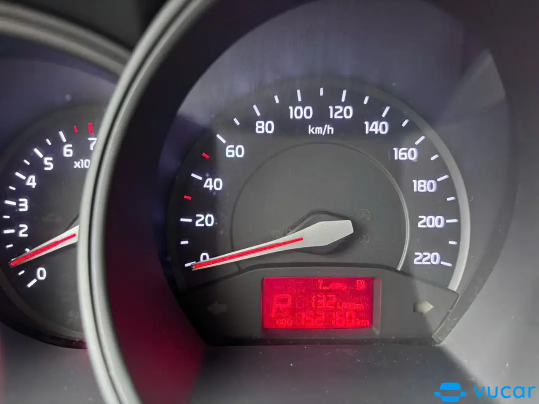 Kia Rio 1.4 AT 2015 - Nội thất 2