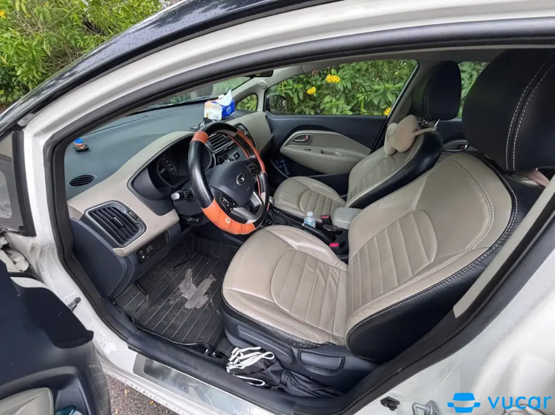 Kia Rio 1.4 AT 2015 - Nội thất 1