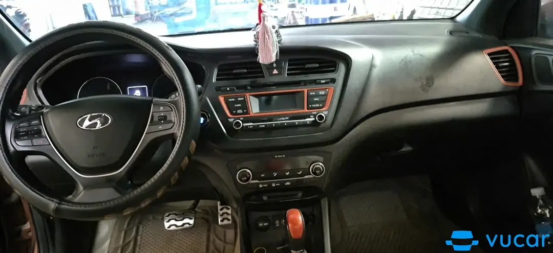 Hyundai I20 Active 1.4 AT 2016 - Nội thất 2