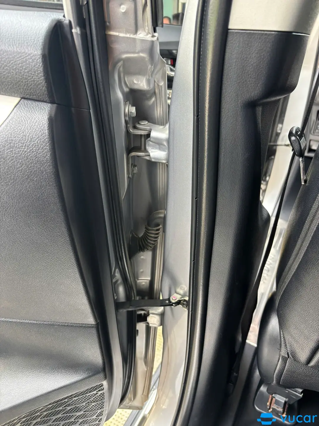Toyota Innova 2.0G 2016 - Nội thất 4