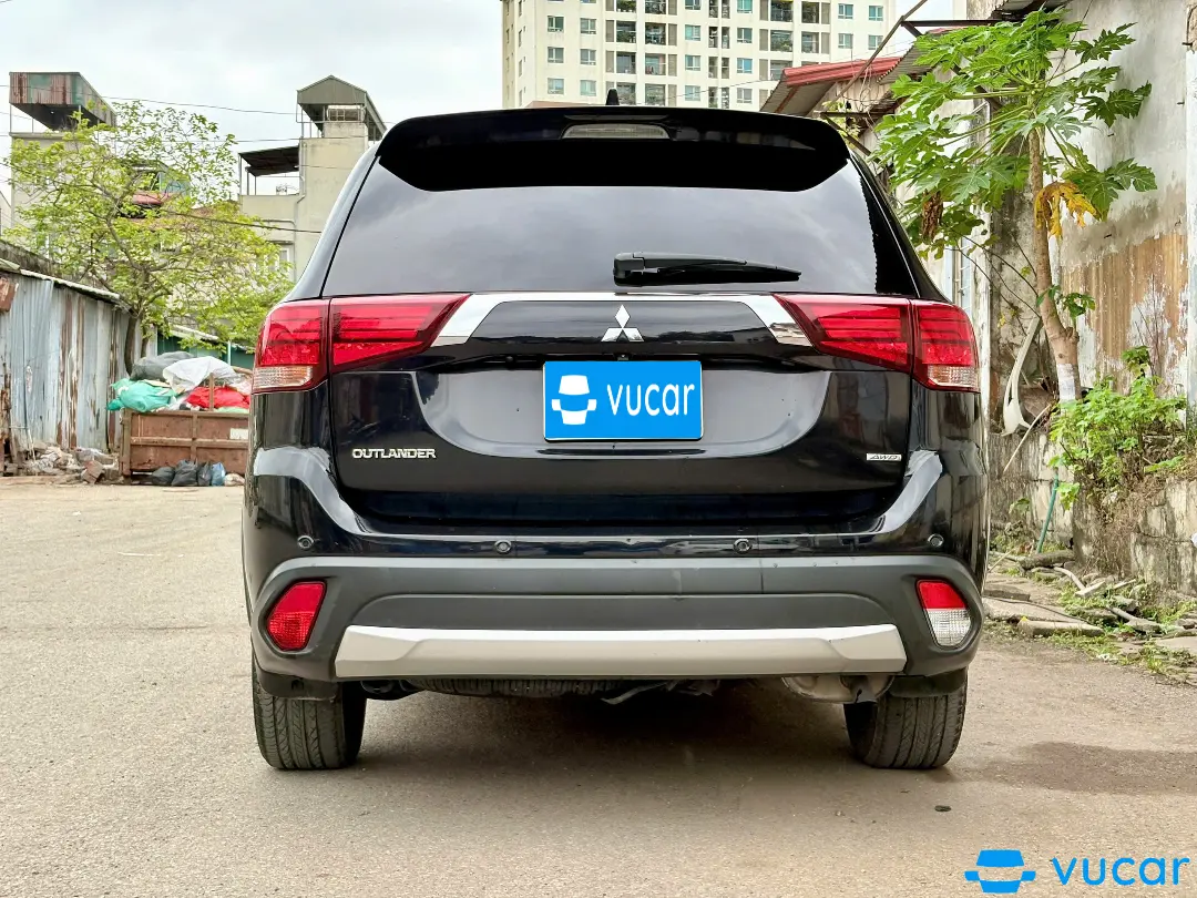 Mitsubishi Outlander 2.4 CVT Premium 2019 - Ngoại thất 2