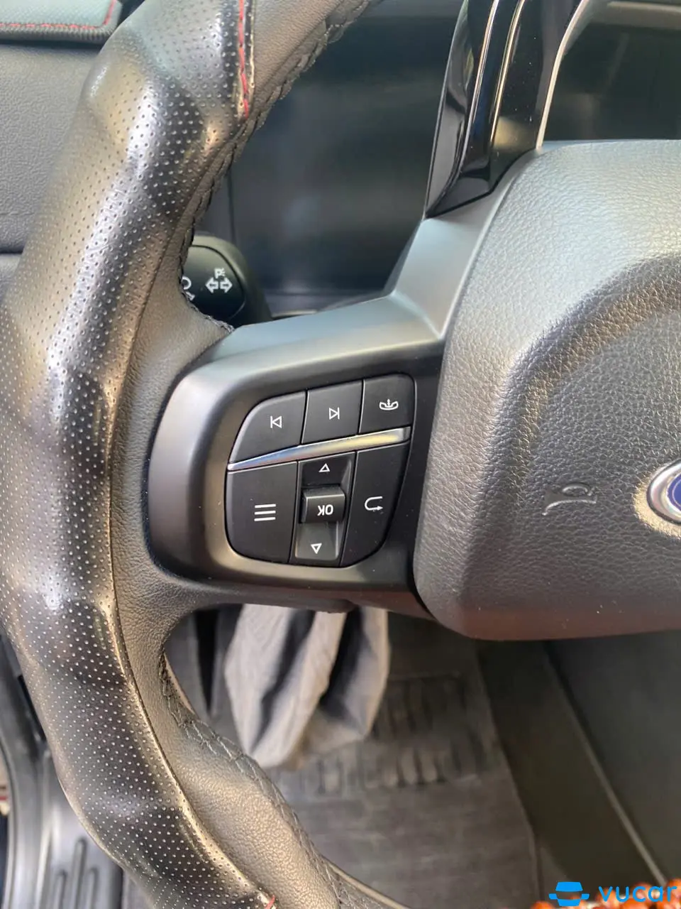 Ford Everest 4x4 titanium 2023 - Nội thất 8