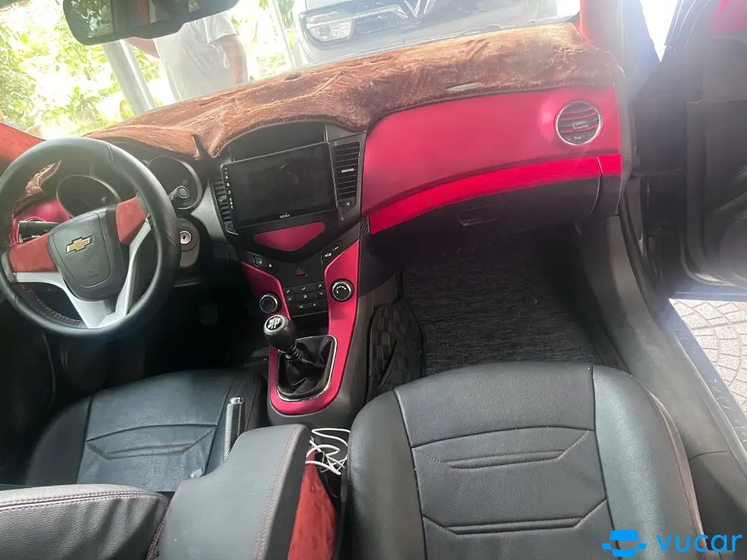 Chevrolet Cruze 1.6 MT 2010 - Nội thất 2