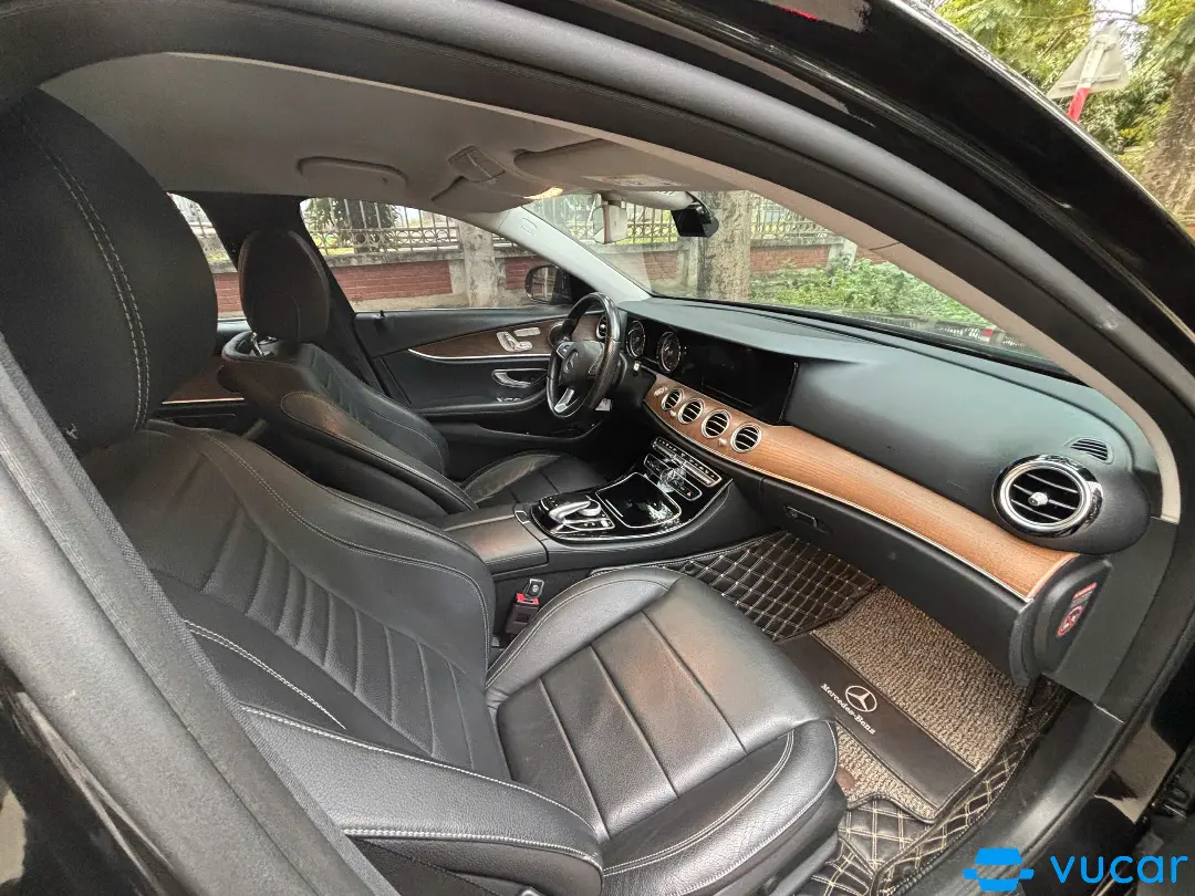 Mercedes E class E200 2017 - Nội thất 3