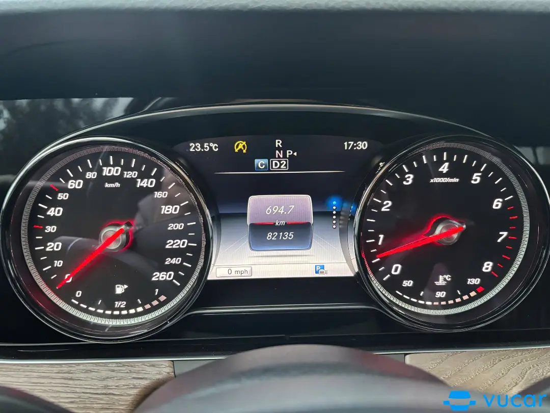 Mercedes E class E200 2017 - Nội thất 6