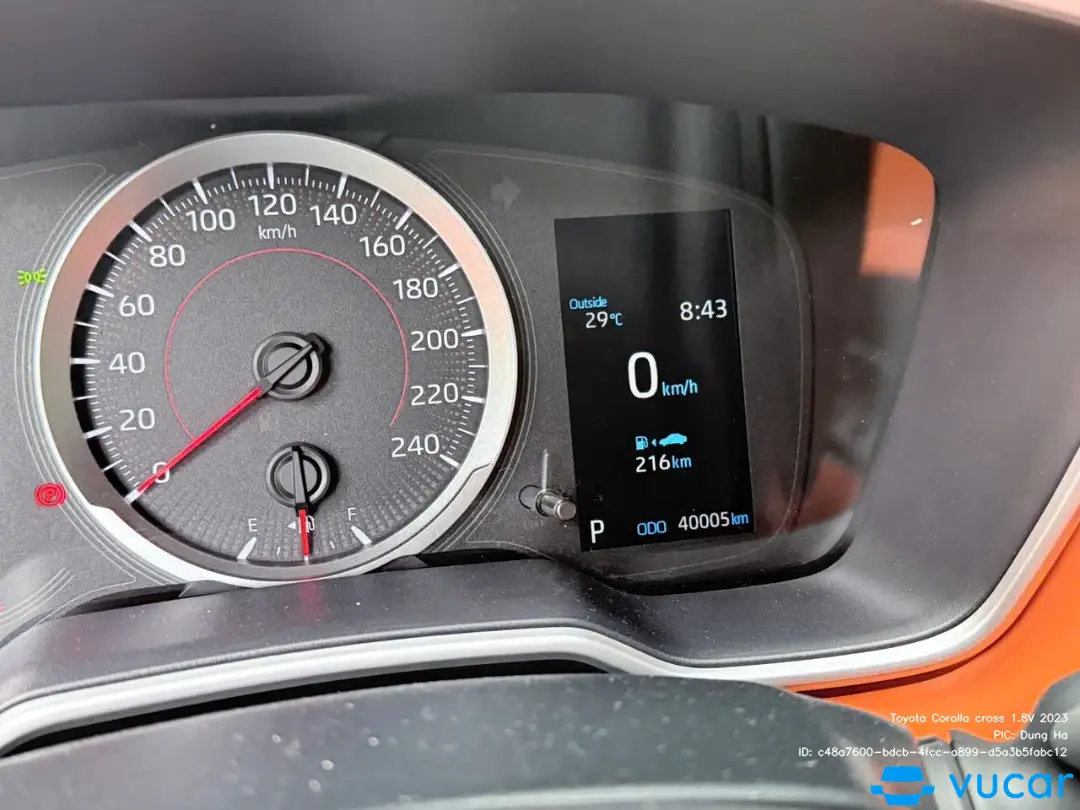 Toyota Corolla cross 1.8V 2023 - Nội thất 1