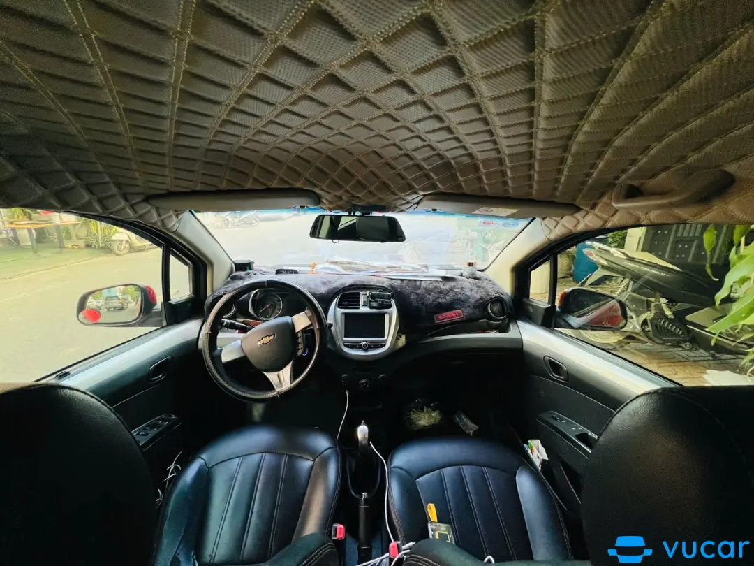 Chevrolet Spark LT 1.2 MT 2018 - Nội thất 1