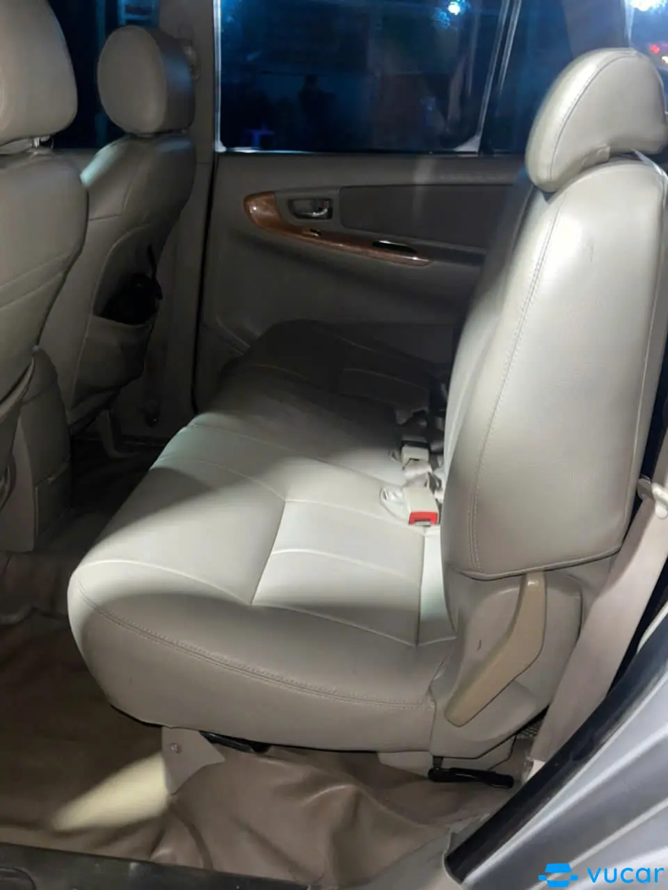 Toyota Innova MT 2008 - Nội thất 4