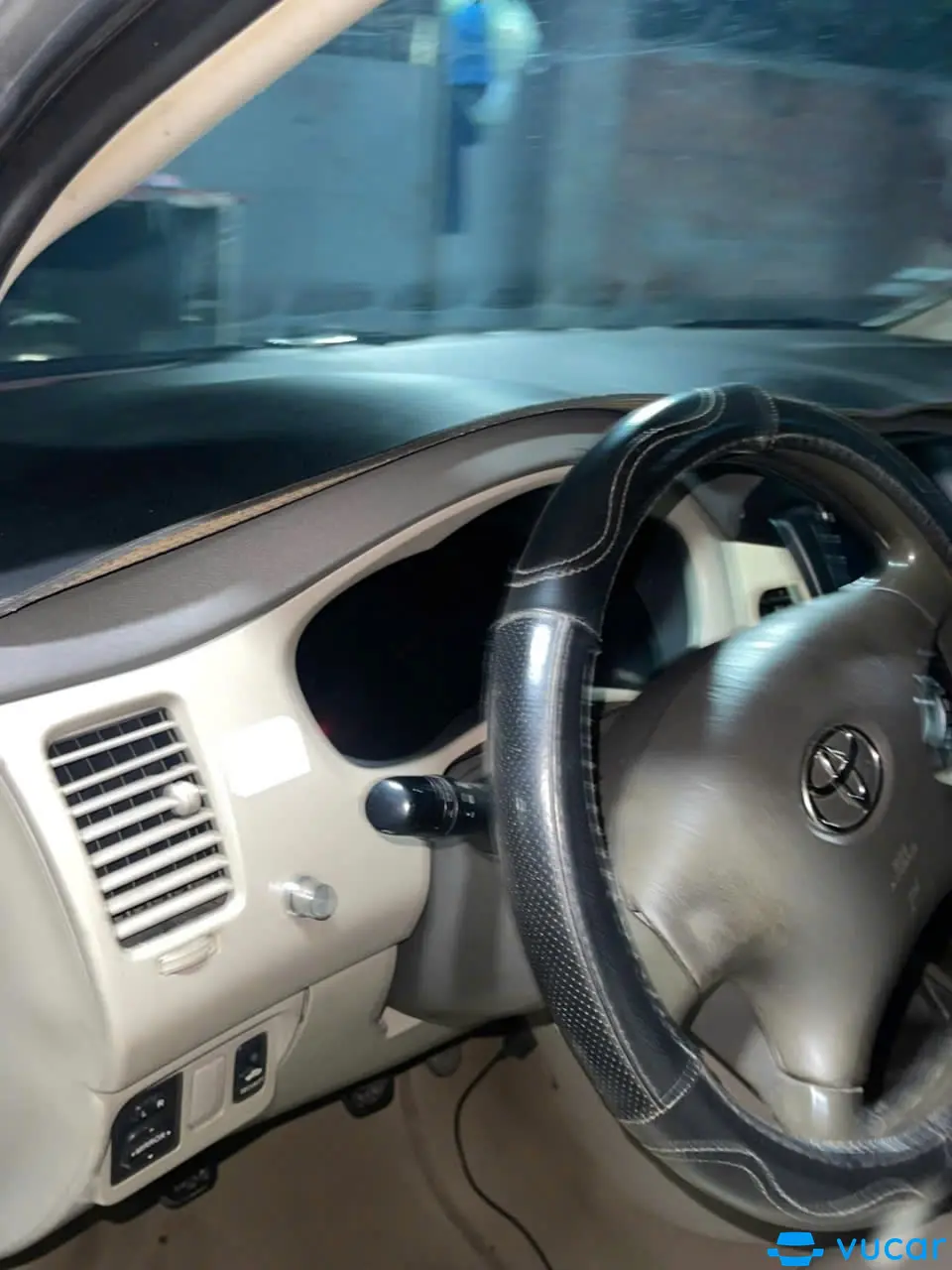 Toyota Innova MT 2008 - Nội thất 1