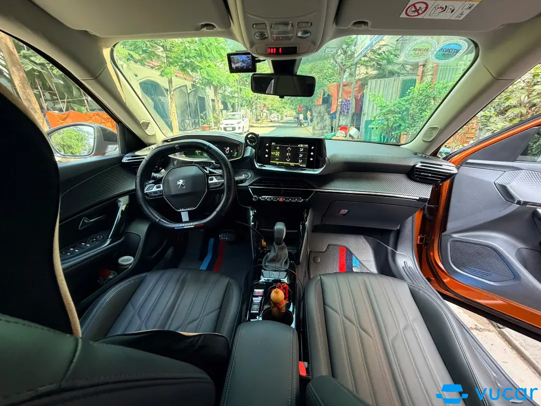 Peugeot 2008 GT Line 1.2 AT 2022 - Nội thất 6