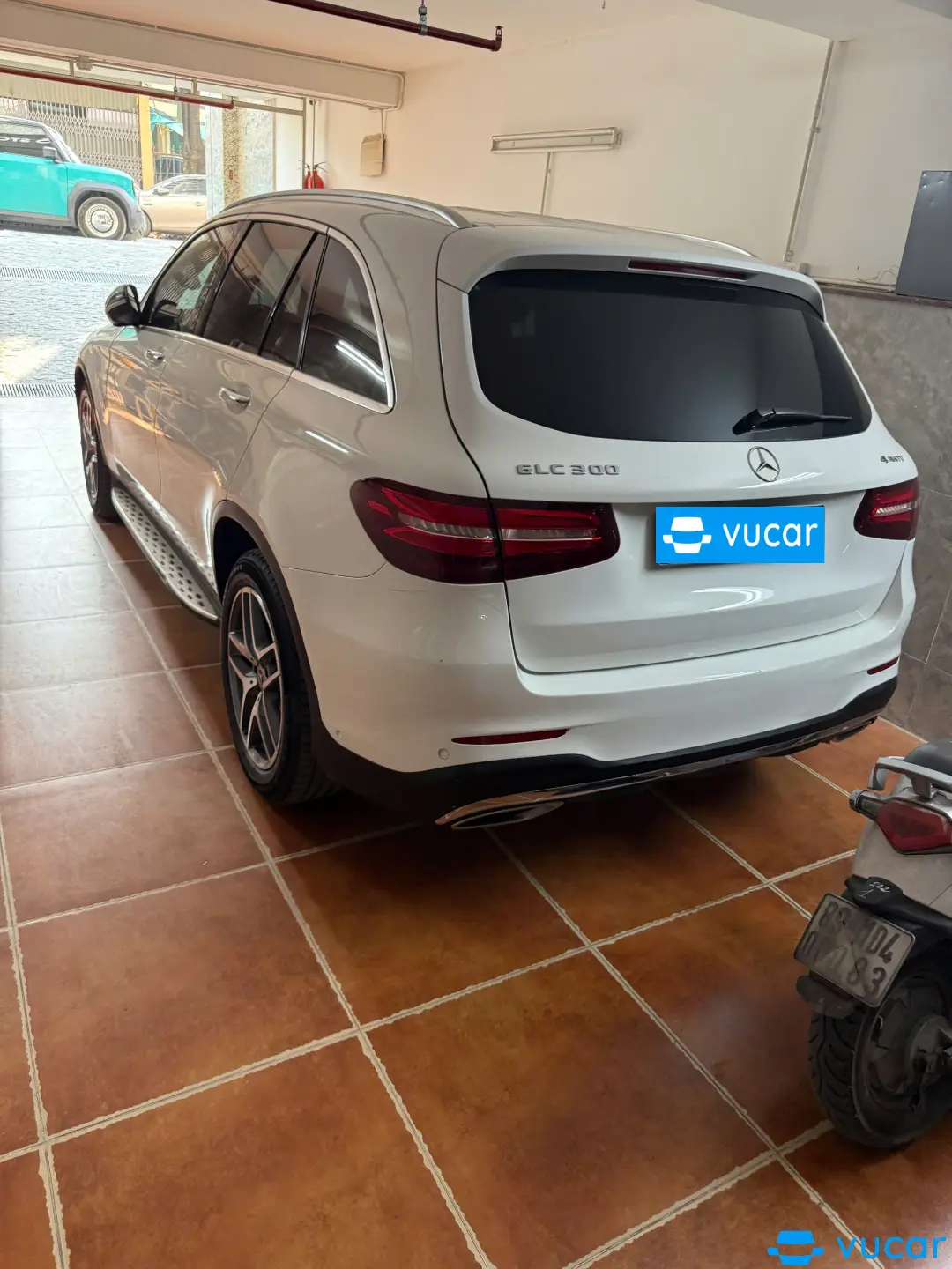 Glc300 2017 - Ngoại thất 2