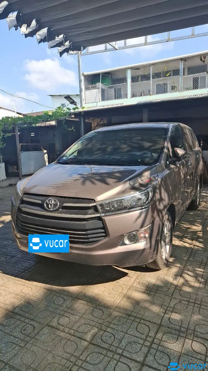 Ảnh xe Toyota Innova 2.0 MT 2016