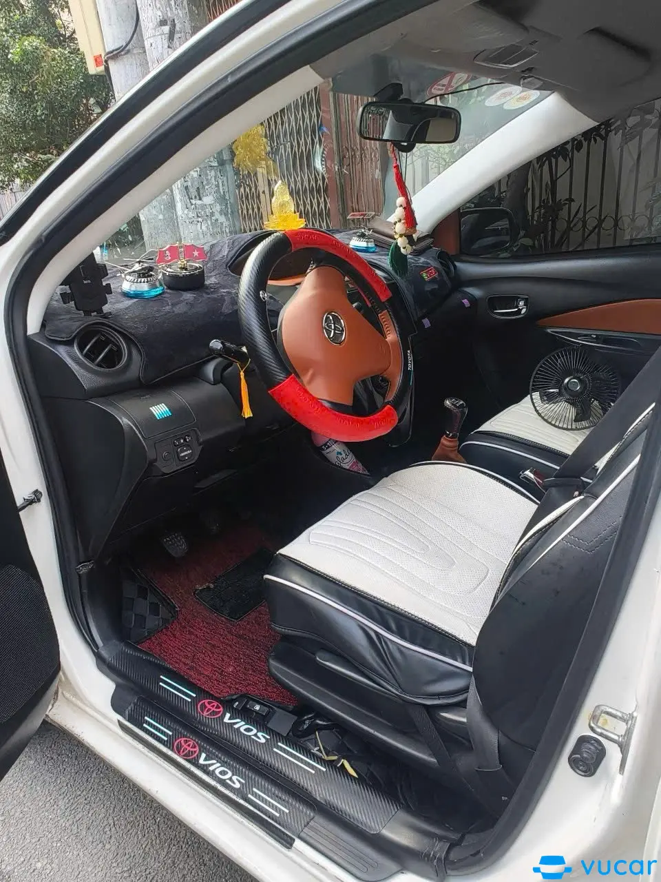 Toyota Vios  2011 - Nội thất 6