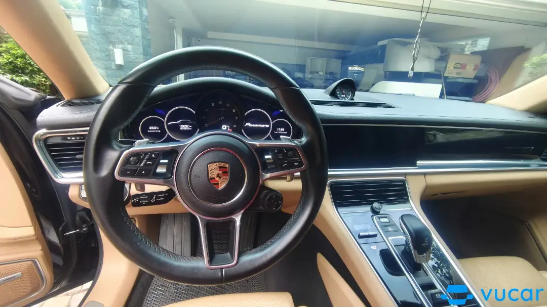 Porsche Panamera 4 Executive 2017 - Nội thất 4