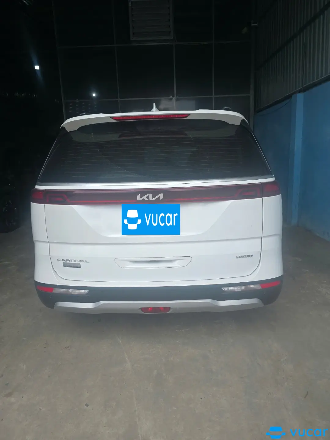 Ảnh xe Kia Carnival Luxury 2.2D 2022 - ảnh 3