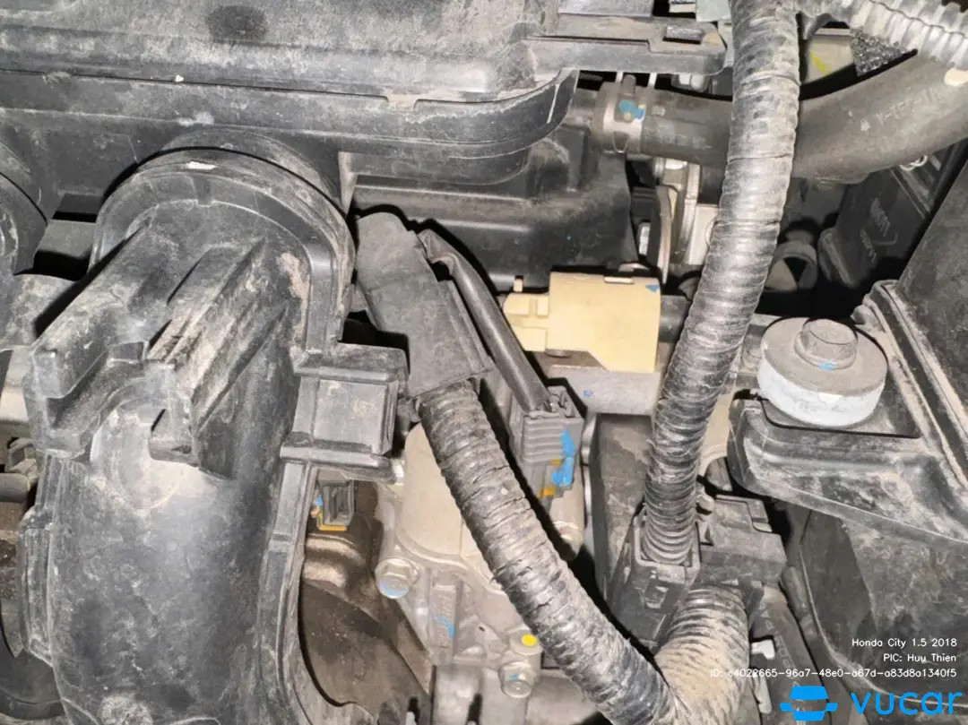 Honda City 1.5 2018 - Khoang động cơ 4
