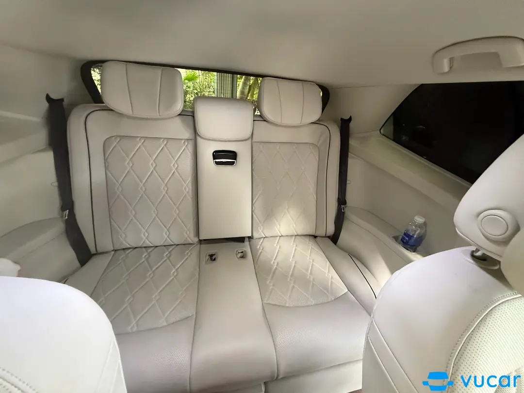 Volkswagen Viloran Luxury 2024 - Nội thất 1