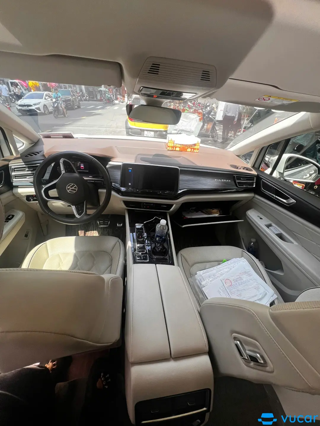 Volkswagen Viloran Luxury 2024 - Nội thất 6
