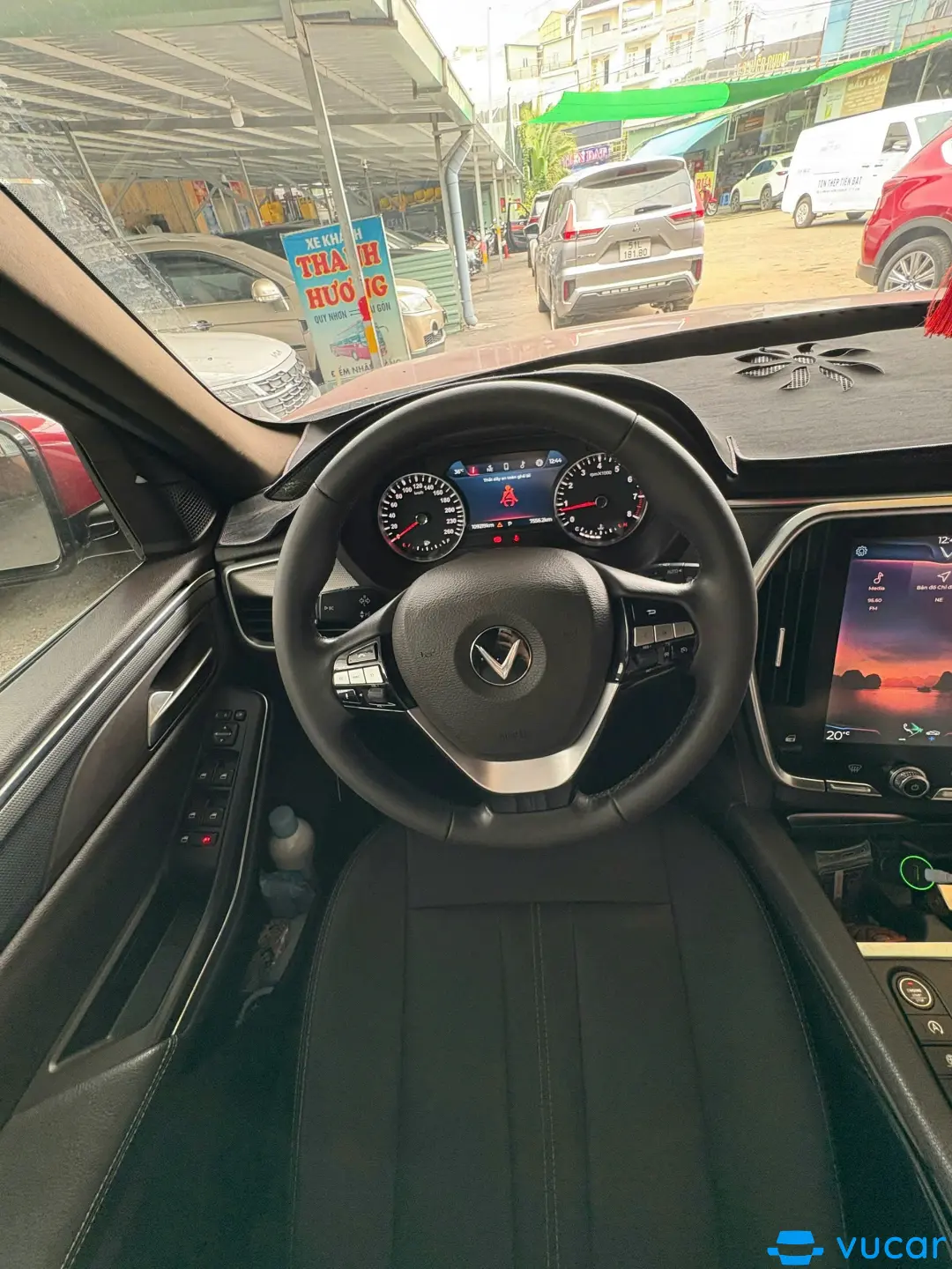 VinFast Lux sa 2.0 Plus 2.0 AT 2021 - Nội thất 10