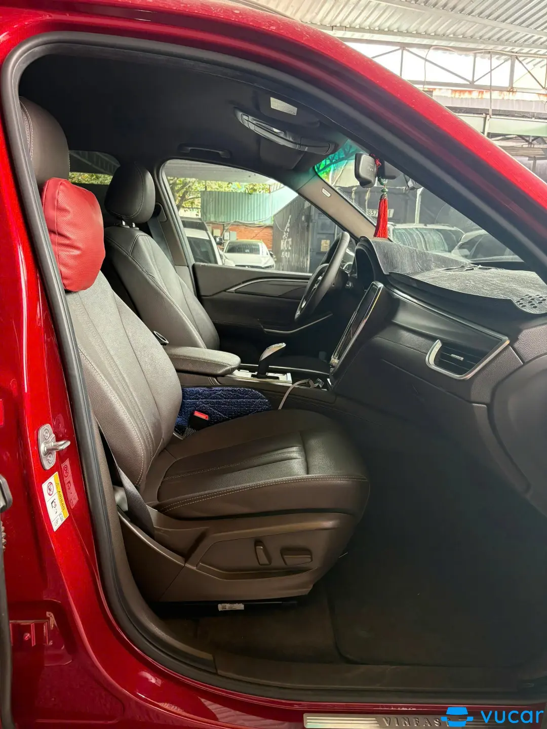 VinFast Lux sa 2.0 Plus 2.0 AT 2021 - Nội thất 8