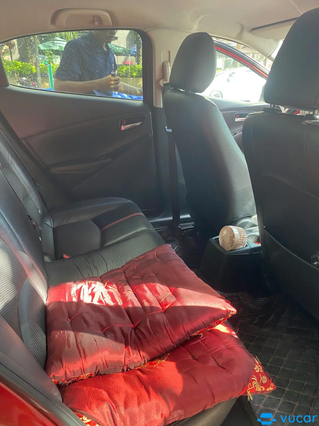 Mazda 2 1.5 AT 2015 - Nội thất 24