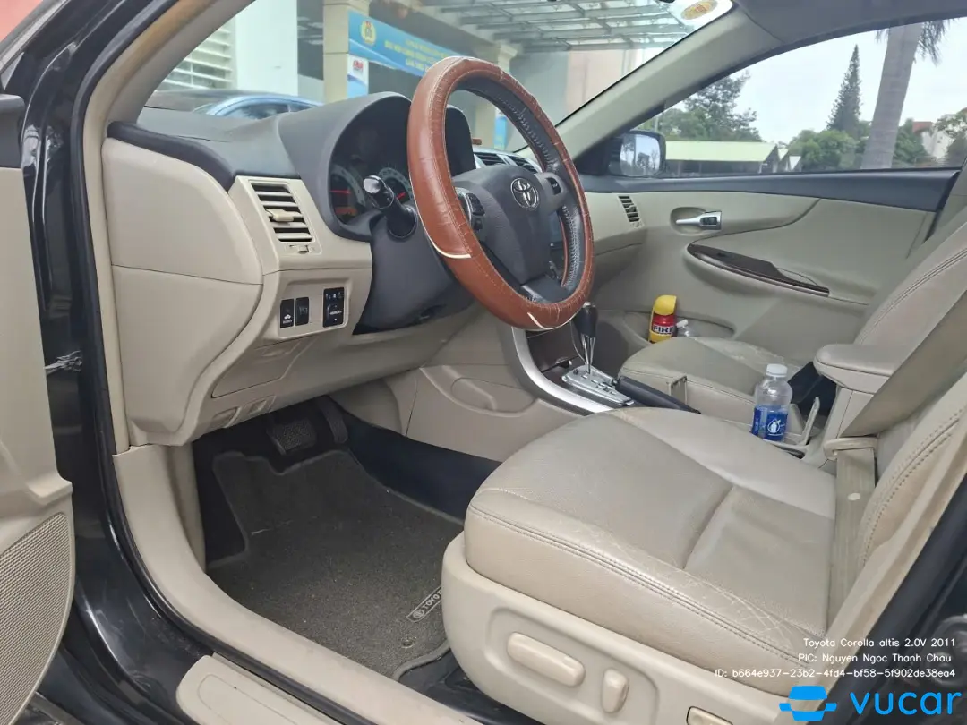 Toyota Corolla altis 2.0V 2011 - Nội thất 6