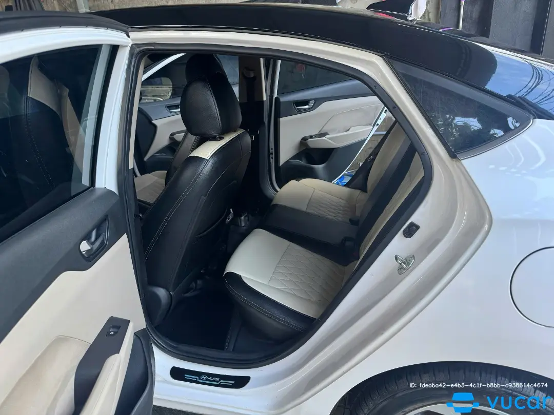 Hyundai Accent STD 2023 - Nội thất 10