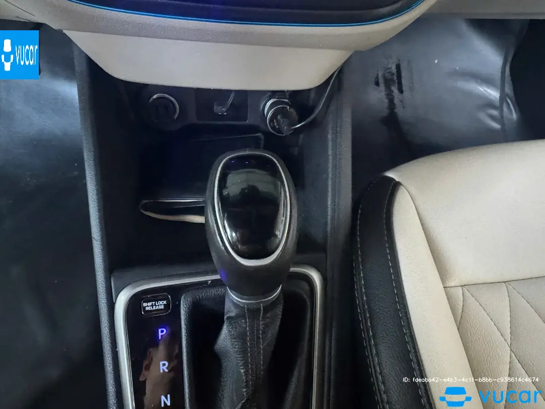Hyundai Accent STD 2023 - Nội thất 5