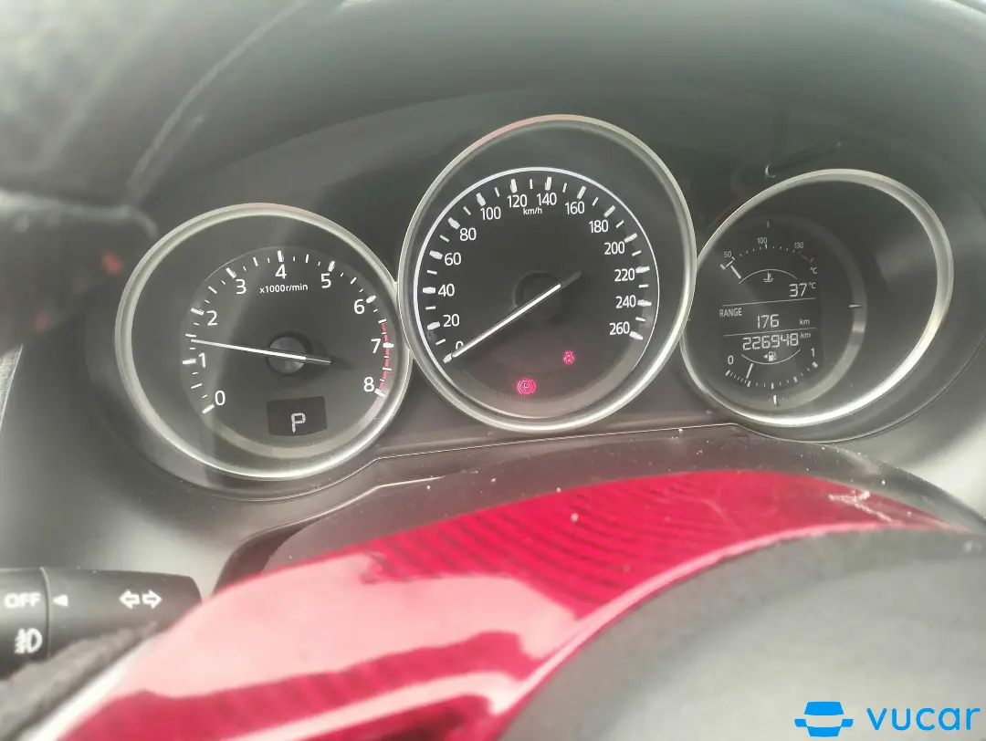 Mazda 6 Deluxe 2.0 AT 2018 - Nội thất 2