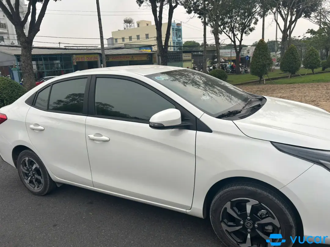 Toyota vios E MT2023 - Ngoại thất 6