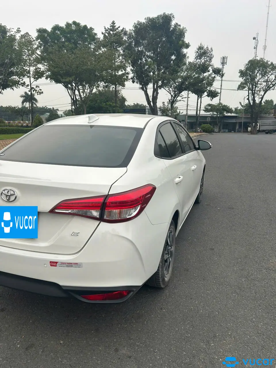 Toyota vios E MT2023 - Ngoại thất 4