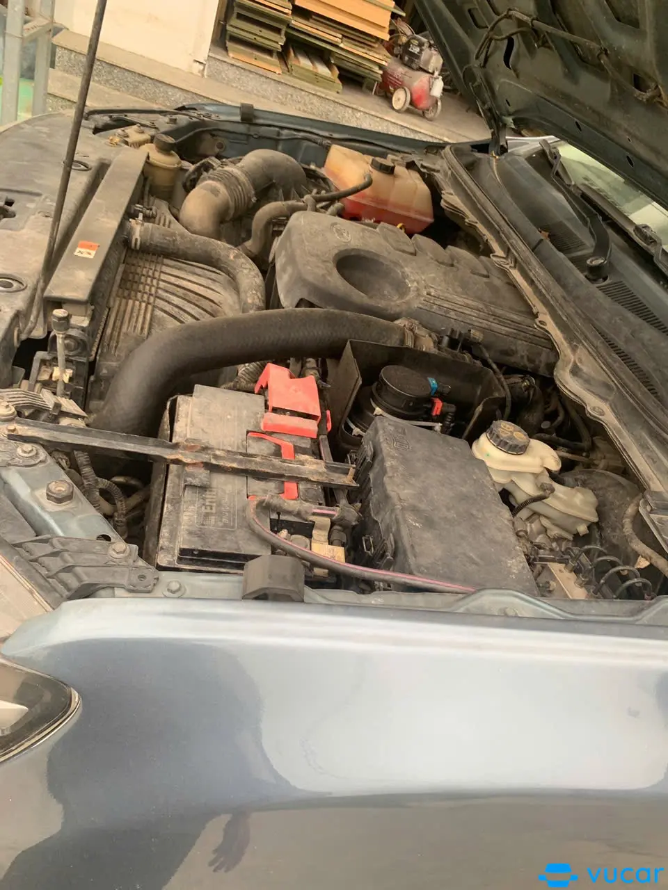 Ford Ranger XLS 2.2L 4x2 AT 2015 - Khoang động cơ 2