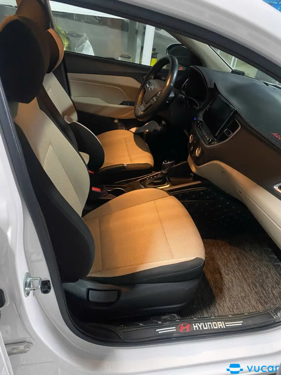 Hyundai Accent AT 2023 - Nội thất 2