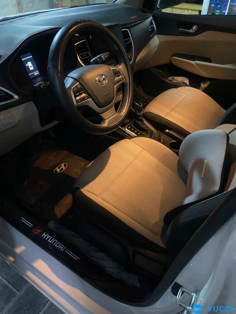 Hyundai Accent AT 2023 - Nội thất 3