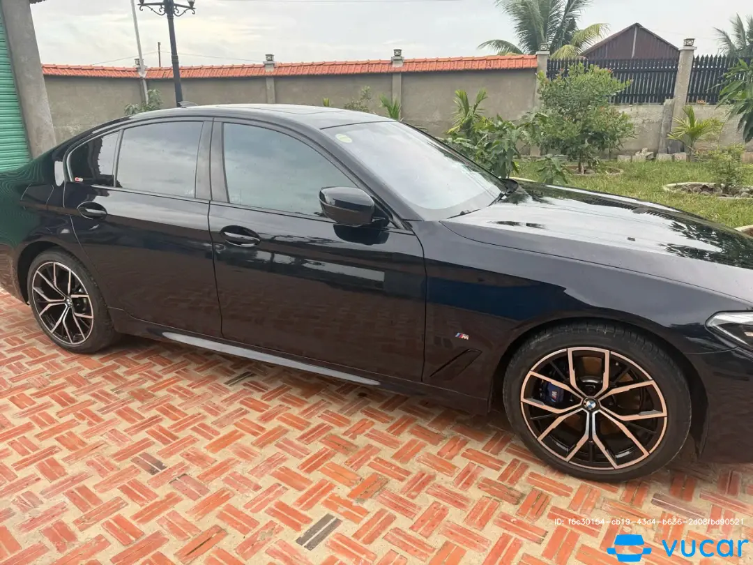 BMW 5 series 530i AT 2022 - Ngoại thất 3