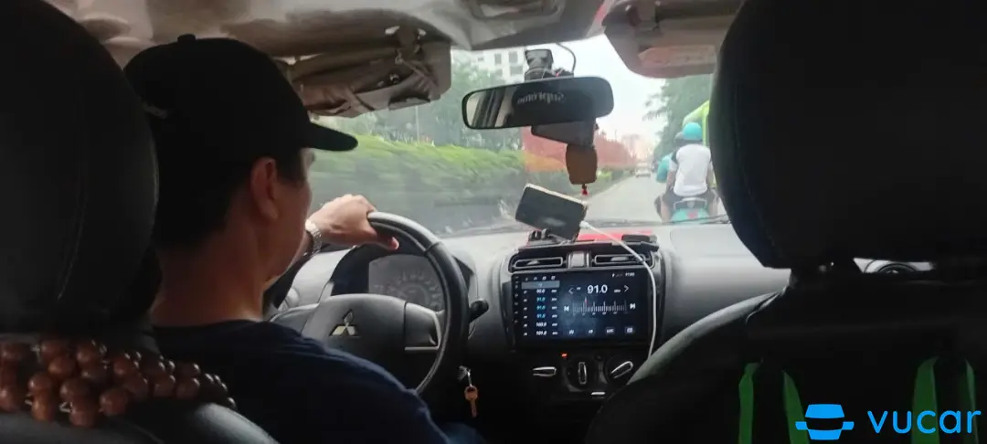 Mitsubishi Attrage 1.2 MT 2020 - Nội thất 1
