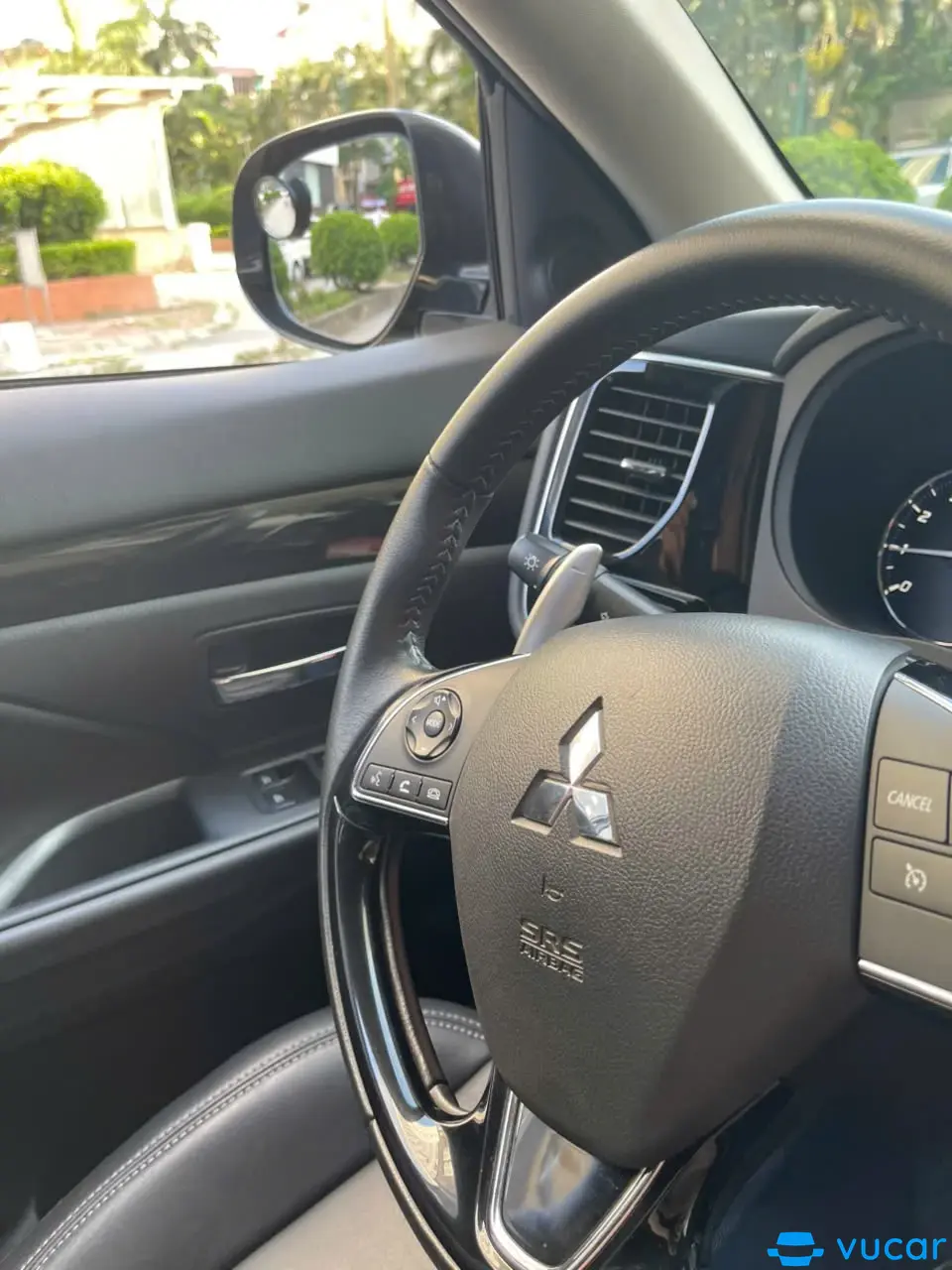 Mitsubishi Outlander 2.0 CVT 2020 - Nội thất 2