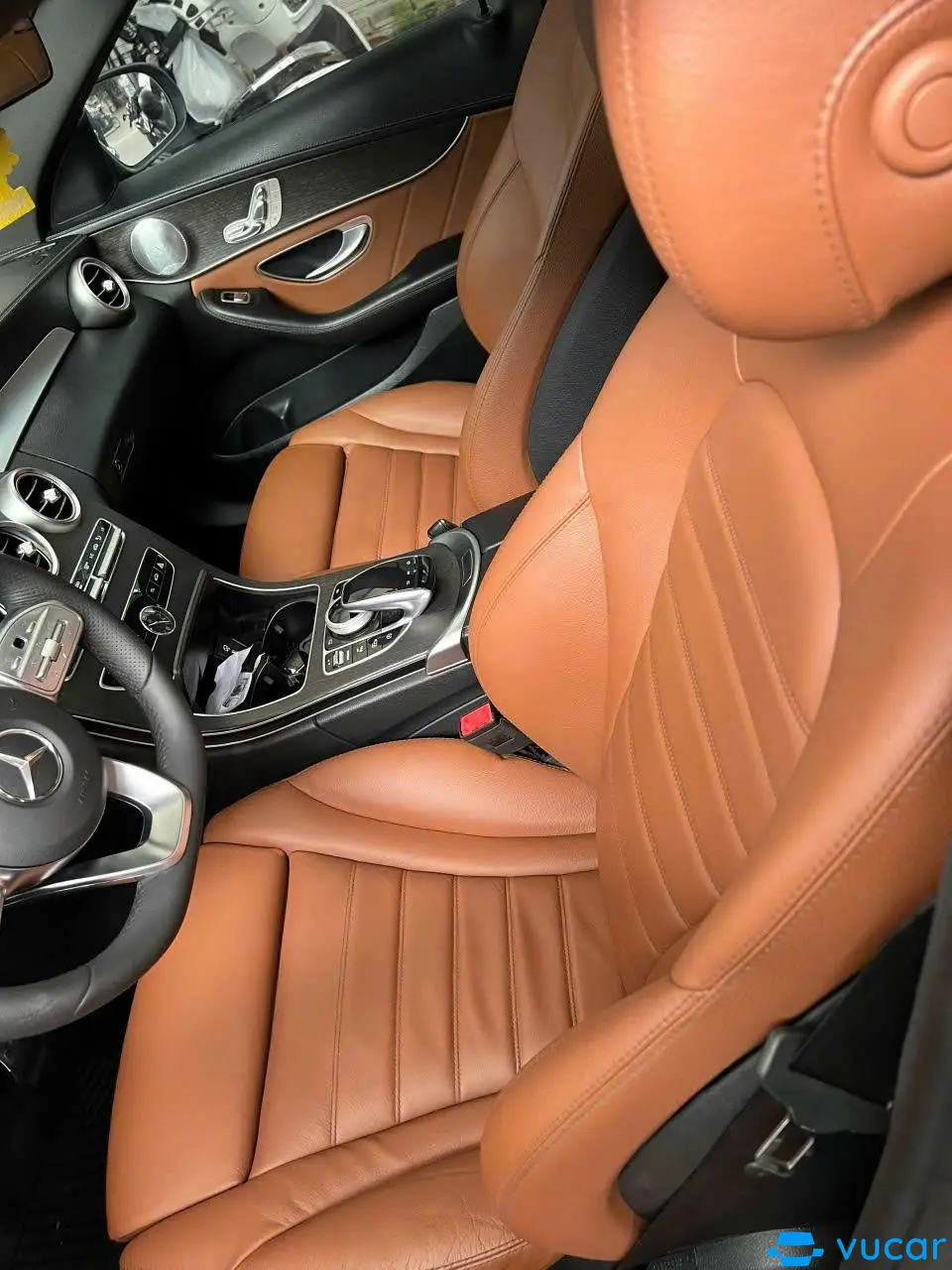 Mercedes-Benz C-Class C300 2019 - Nội thất 4