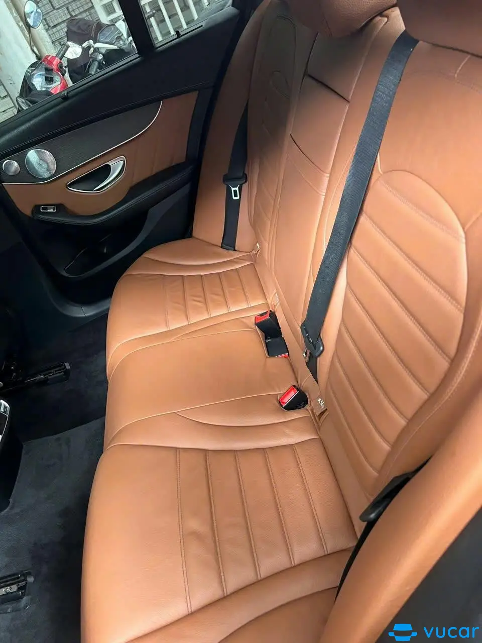 Mercedes-Benz C-Class C300 2019 - Nội thất 1