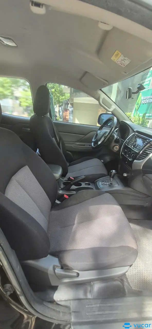 mitsubishi triton AT 1 cầu 2017  - Nội thất 5