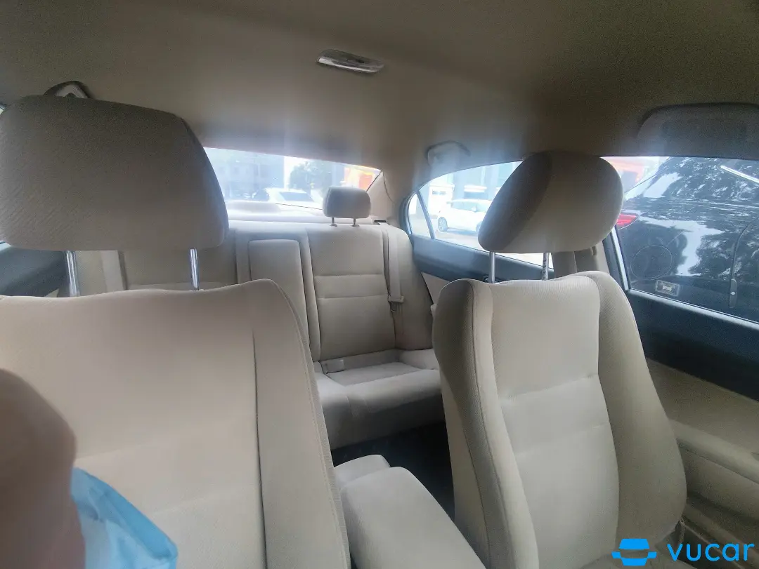 Honda Civic 1.8 MT 2010 - Nội thất 3