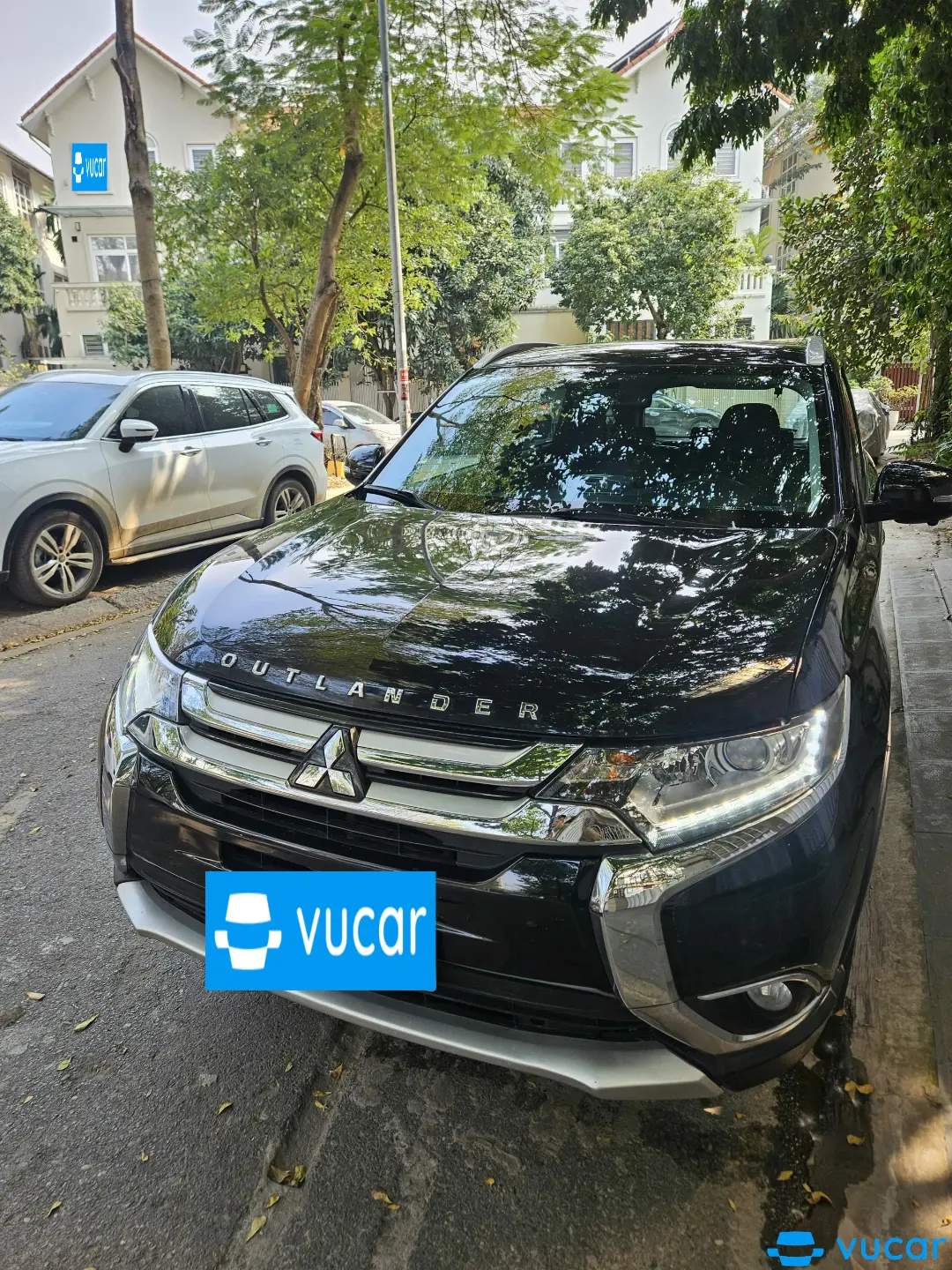 Ảnh xe Mitsubishi Outlander 2.0 CVT 2019