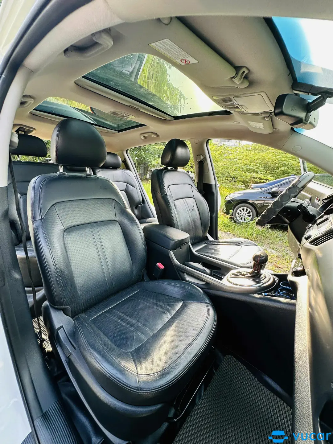Kia Sportage 2.0 AT 2012 - Nội thất 1