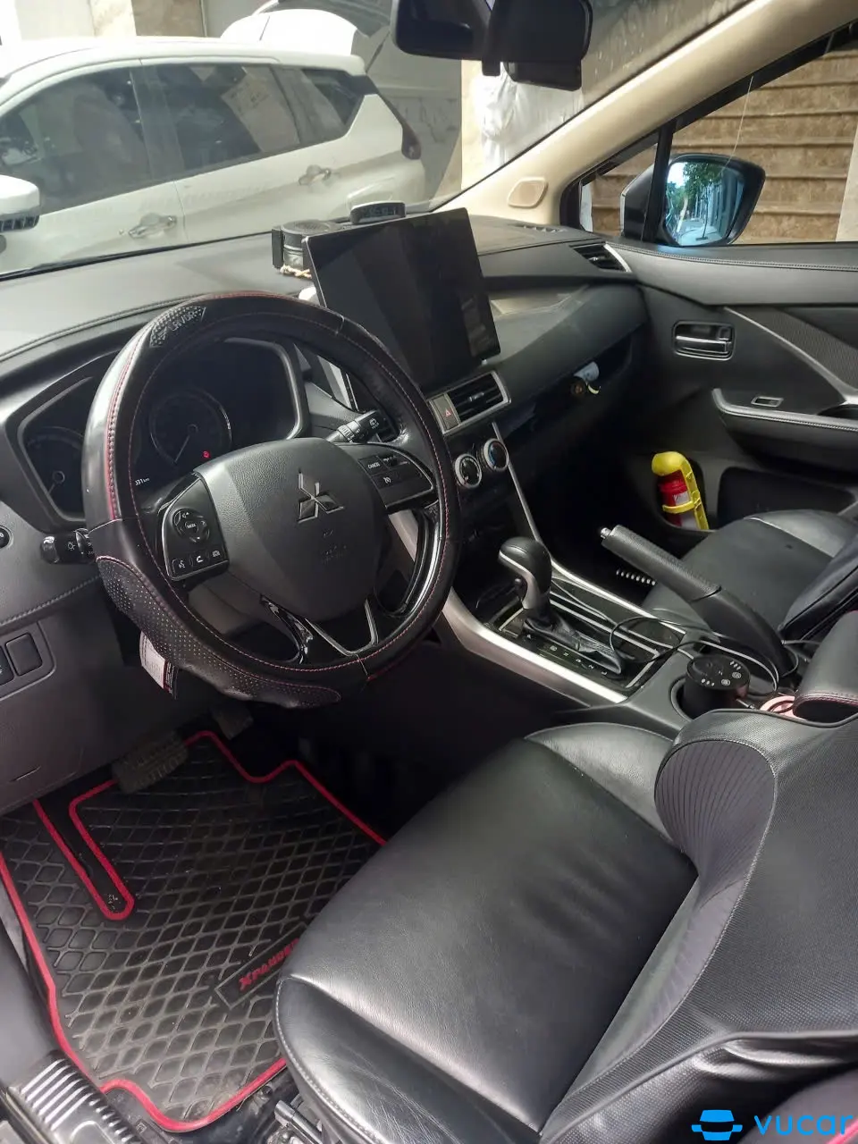 Mitsubishi Xpander 1.5 AT 2020 - Nội thất 2