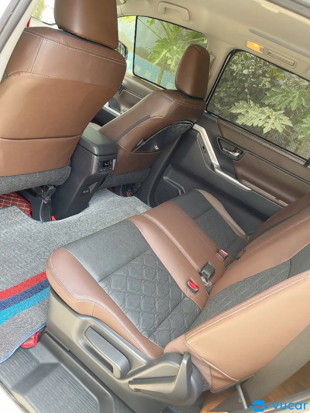Toyota Innova Cross 2.0V CVT 2025 - Nội thất 3