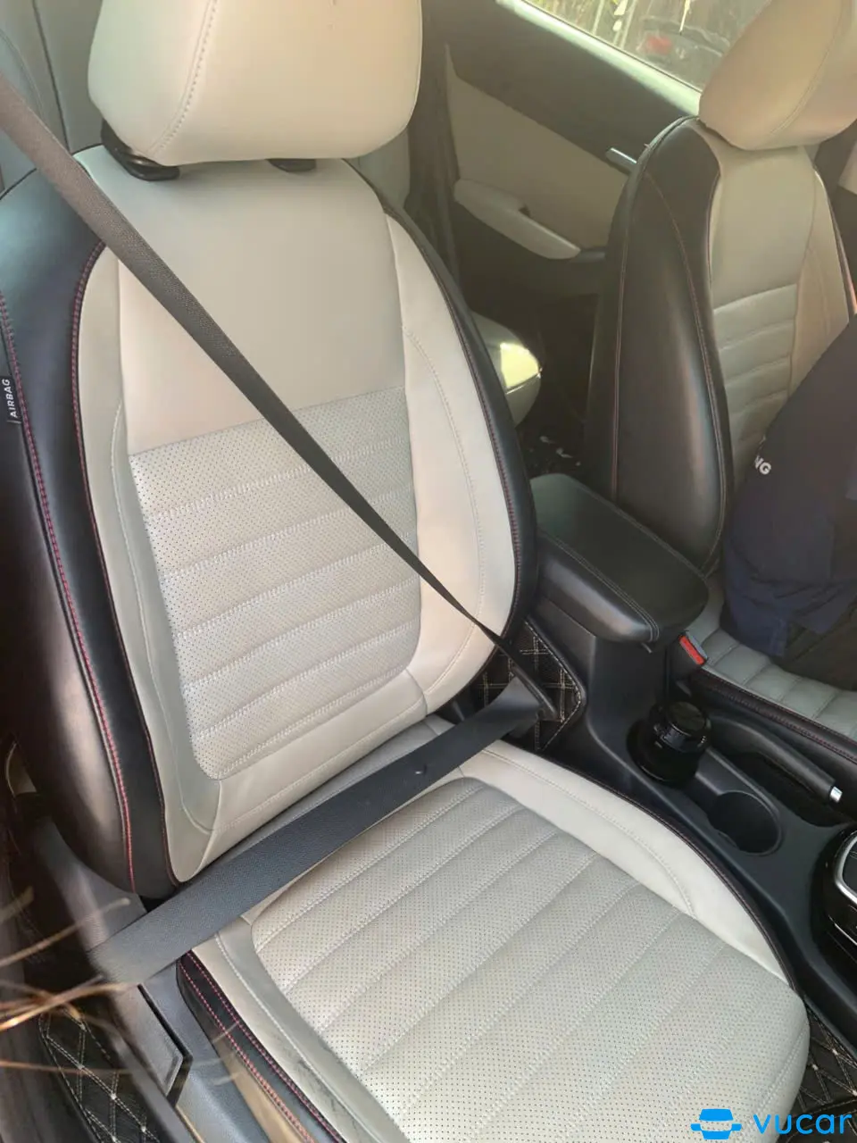 Kia Seltos Premium 1.4 AT 2020 - Nội thất 8